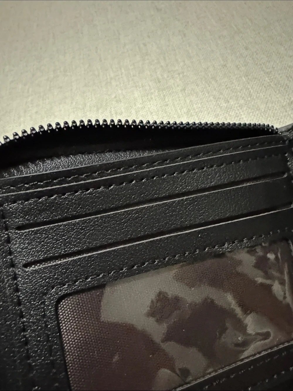 NWOT Unisex Leather Wallet-Compact Zip Around Style-Black-Multi Compartment